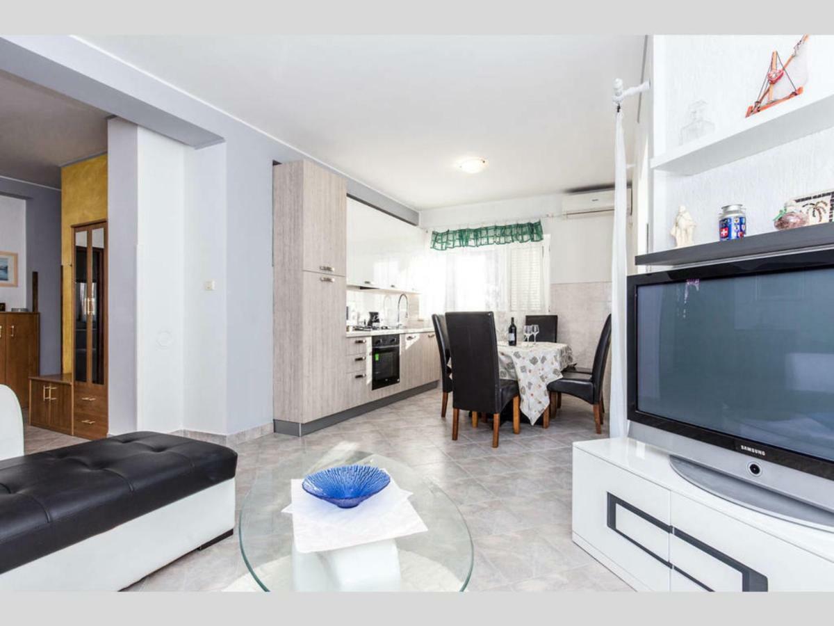 Villa Giani Apartments With Swimming Pool オパティヤ エクステリア 写真
